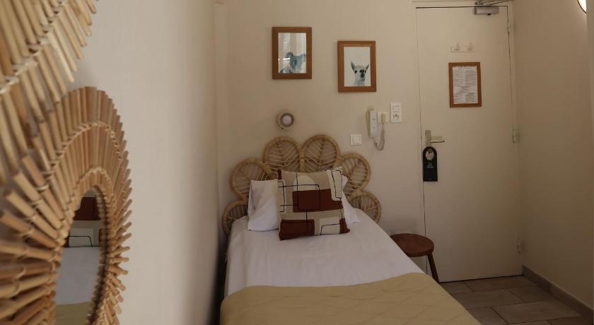 Image of Single Room 9
