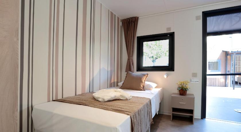 Image of Bungalow Premium 2 spacious beds 3