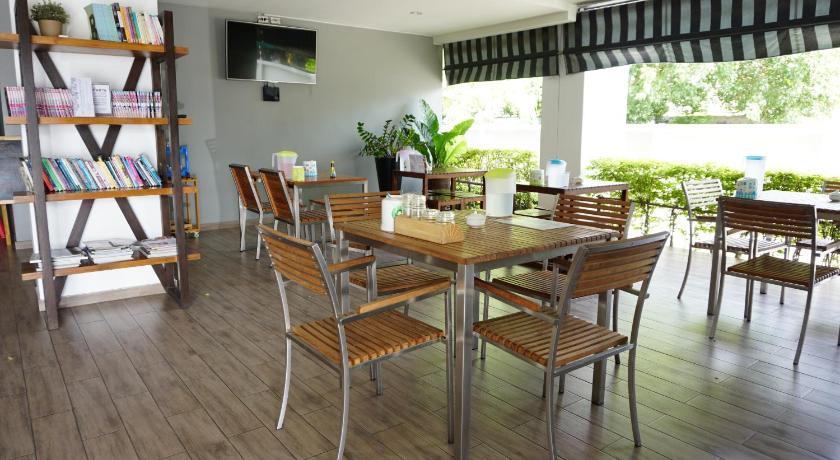 촌부리 In Clover Apartment Bangsaen 4-Star Guesthouse exterior