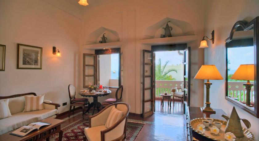 Image of Executive Suite 4