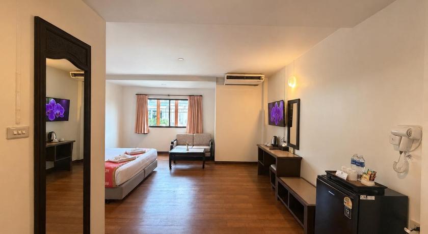 Image of Grand Deluxe Double or Twin Room 1