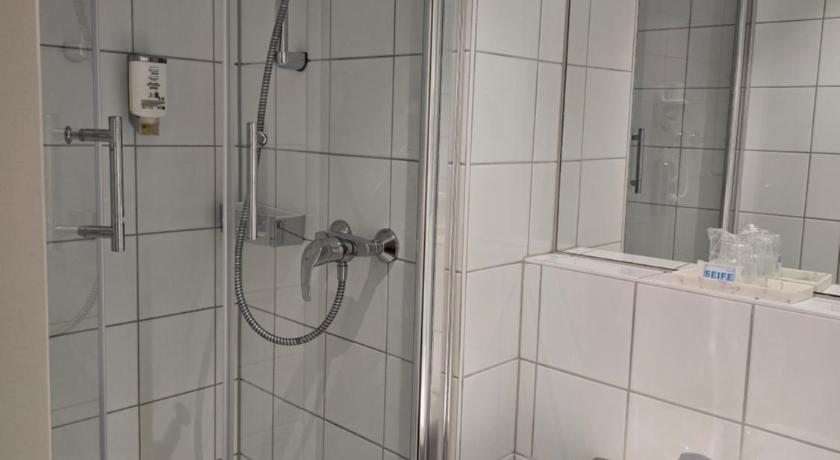 Image of Single Room 2