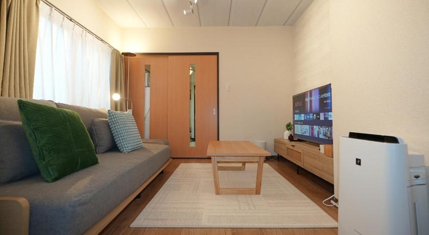 INA HOUSE Higashi-Fuchu 102