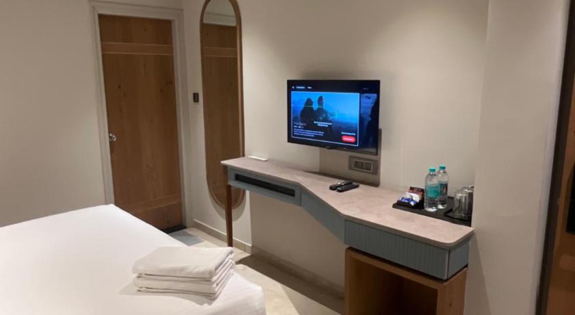 Image of Executive Suite 9