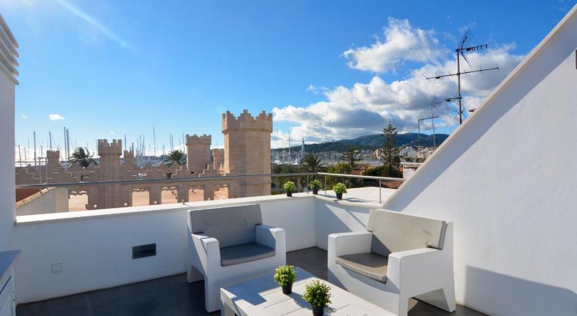 Lonja Suites Apartments photo