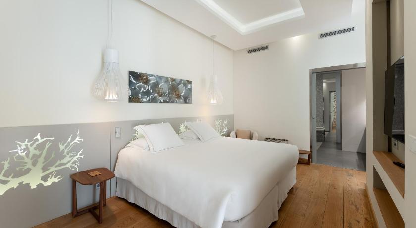 Image of Junior Suite with Terrace - Main building 7
