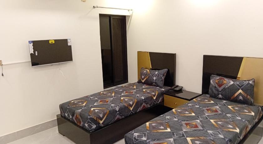 SI Family Hotel Johar Town Lahore - image 12