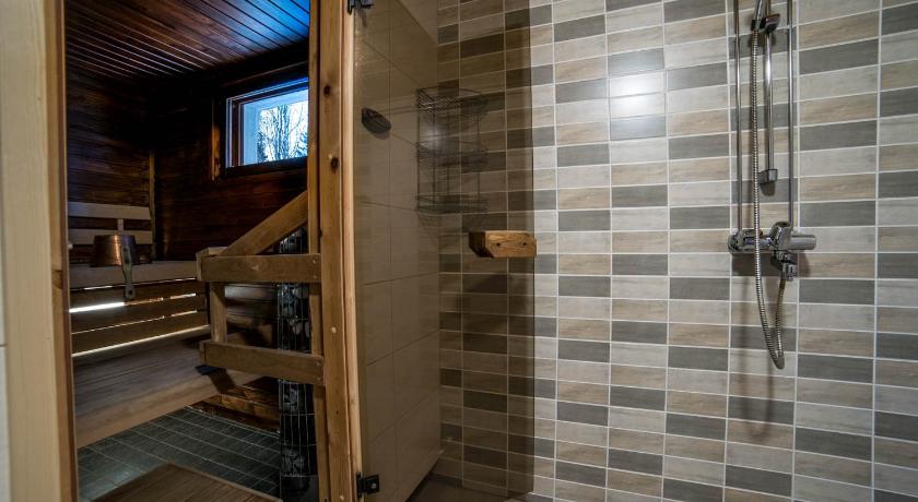 Image of Two-Bedroom Cottage with Sauna 6