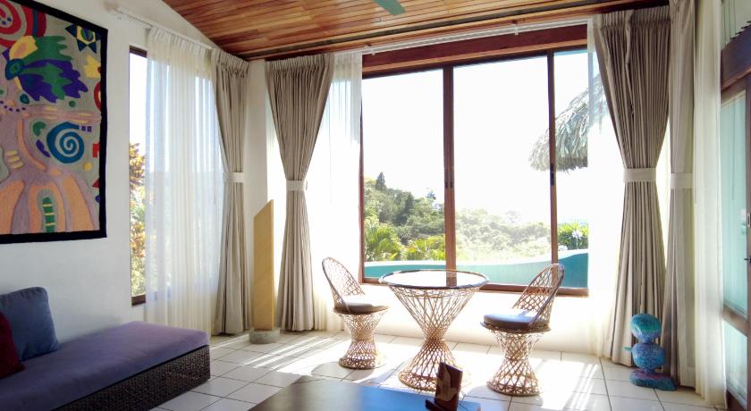 Image of Ultra Villa King Bed 6