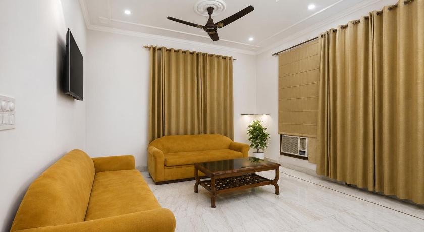 Hotel Starline near Iffco Chowk Metro, Gurgaon – Gurgaon, NY