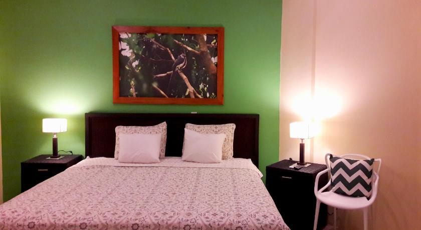 Twin Room, Hotel Plaza Marbella Granada in Granada
