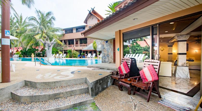 Laguna Beach Club - image 8