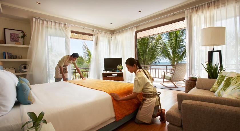 Image of 4-Bedroom, Beachfront Private Pool Villa, Non-Smoking 7