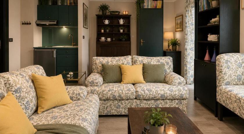 ComeCasa La Magdeleine 2BDR APT