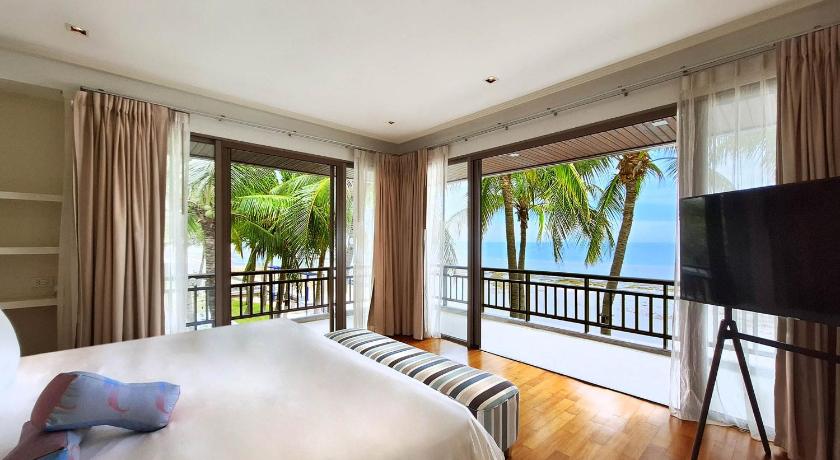Image of 4-Bedroom, Beachfront Private Pool Villa, Non-Smoking 6