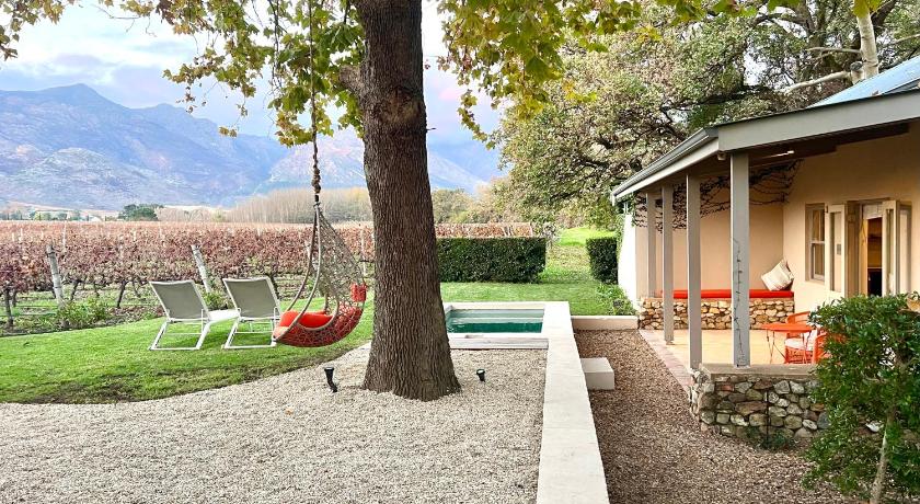 La Chataigne Wines & Guest Cottages