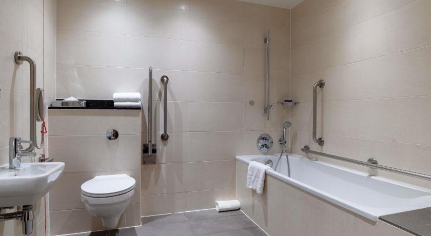 Image of Superior King Room - Disability Access 1