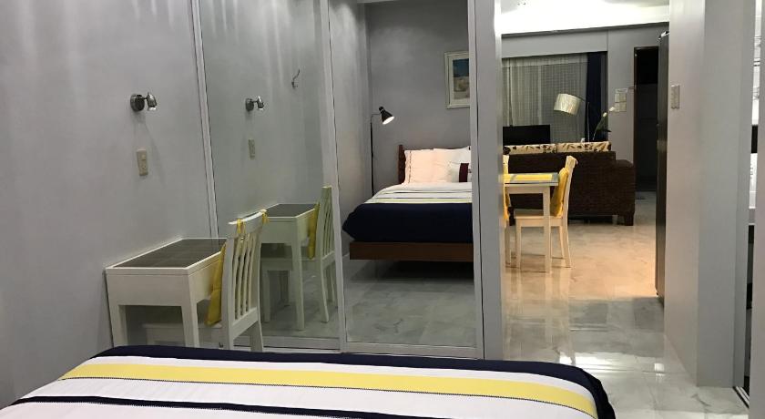 Image of Execuitve Suite 16