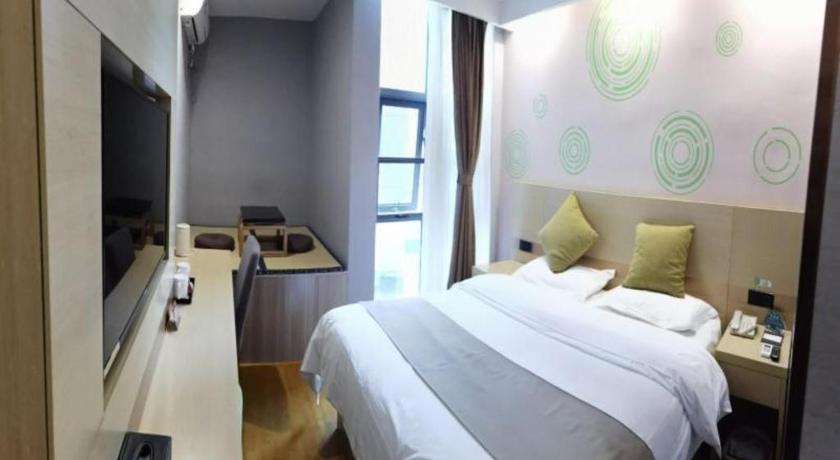 GreenTree Inn Suzhou Changshu Southeast Development Zone Southeast Avenue - image 3
