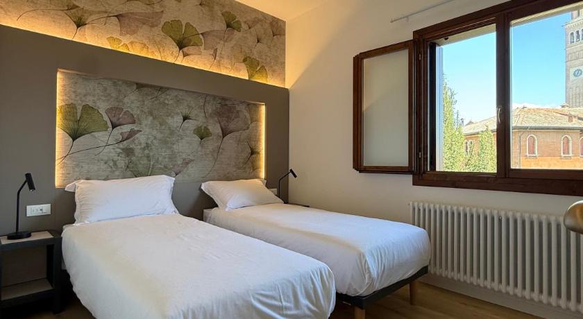 LEON D'ORO - Art Hotel