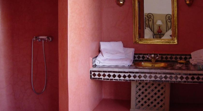 Image of Saadiene Twin Room 7