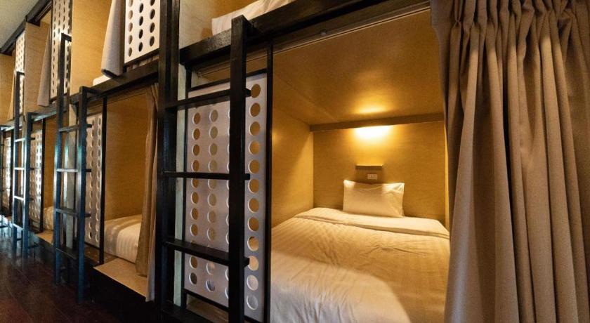 H2B Hostel – Ko Phuket, WY
