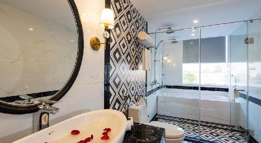 Mina Hotel and Spa – Hanoi, NY