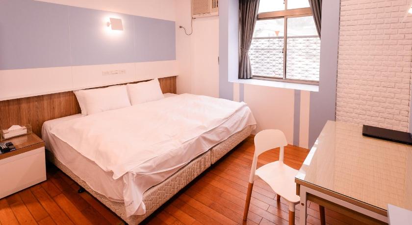 Image of Deluxe Double or Twin Room 3