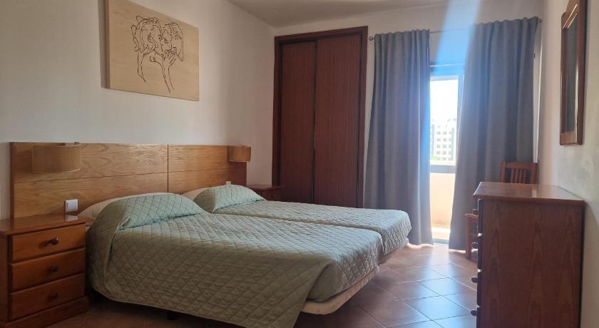 Image of Apartment with Terrace 5