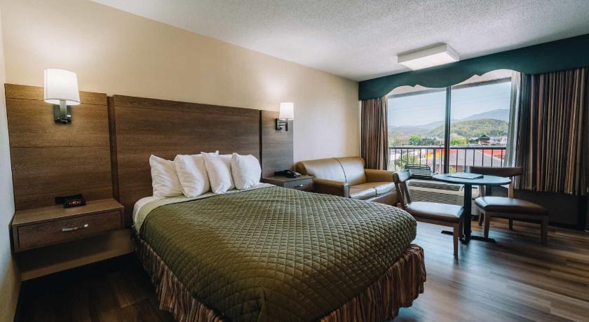 Image of Deluxe Family Suite 0