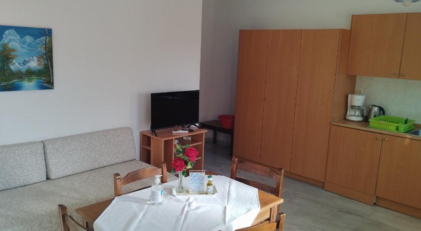 Image of One-Bedroom Apartment 7