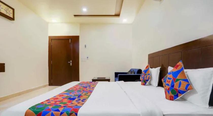 FabHotel Prime Nirmal Residency - image 34