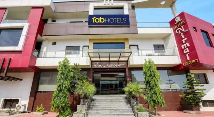 FabHotel Prime Nirmal Residency - image 2