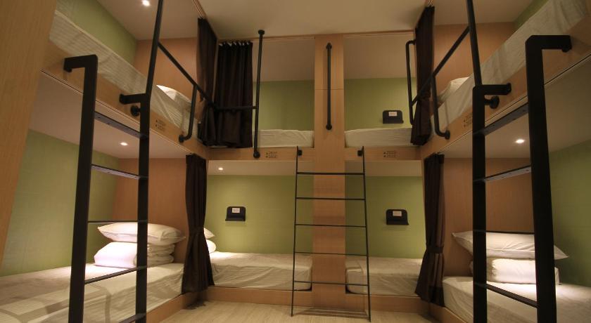 Image of 1 Person in 6-Bed Dormitory - Female Only 4