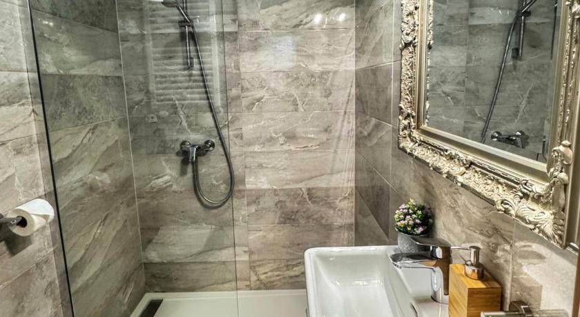 Image of Junior Suite 2