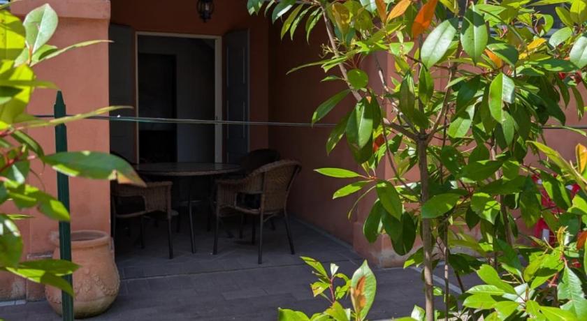 La Corte della Villa Apartment, Modena and Bologna