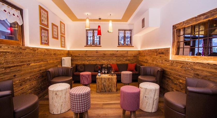 Courmayeur Hotel Pilier D'Angle & Wellness 3-Star Hotel room