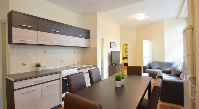 Budget Apartment by Hi5 - Feherhajo photo