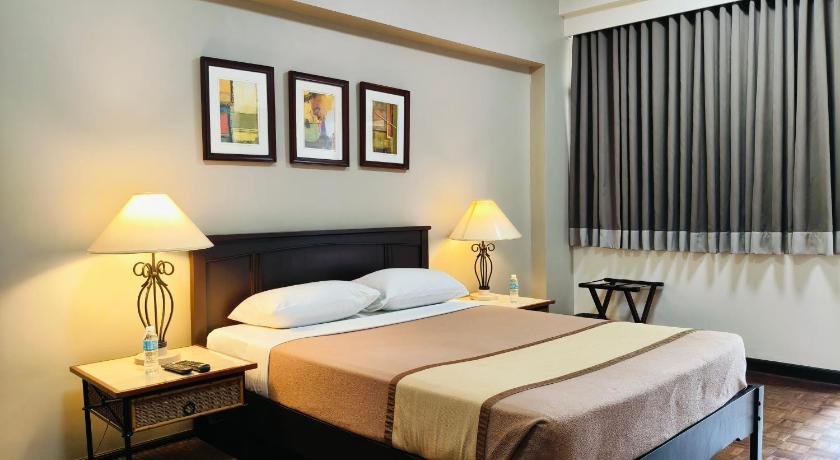 Imatge de One Bedroom Suite 13
