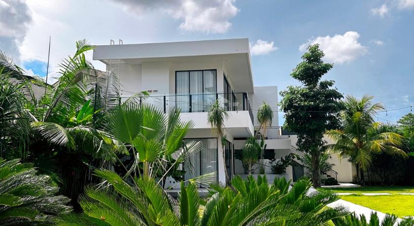 Octa Canggu Villa and Condotel - image 47