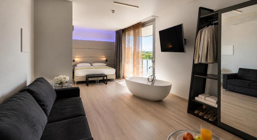 Hotel Venice Beach - image 13