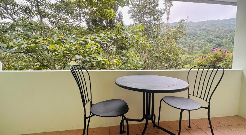Image of Quadruple Room with Balcony 1