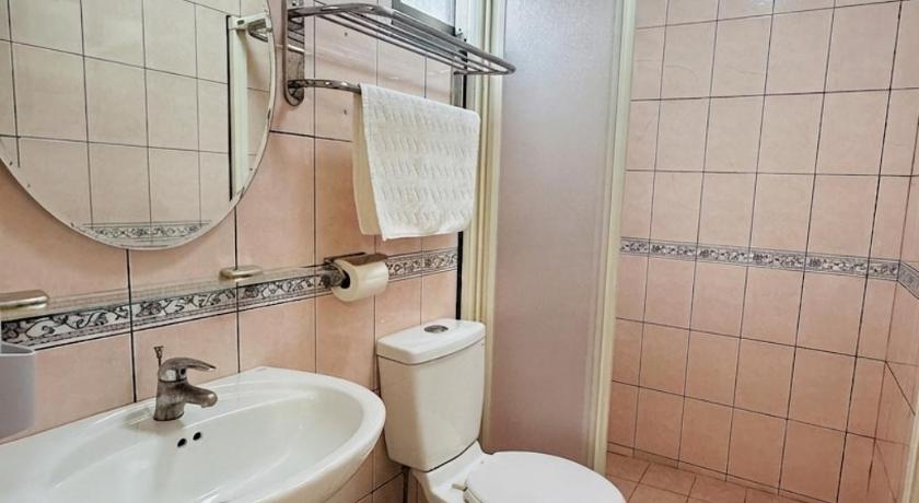 Image of Standard Quadruple Room 1