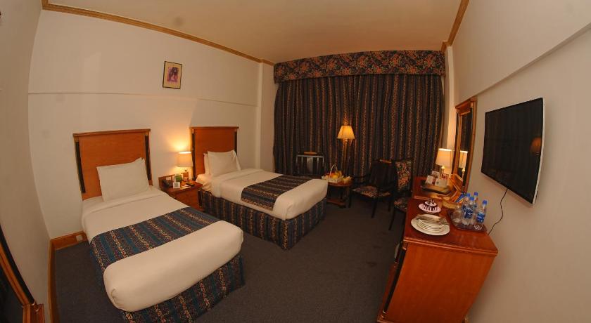 Image of Deluxe Twin Room 12