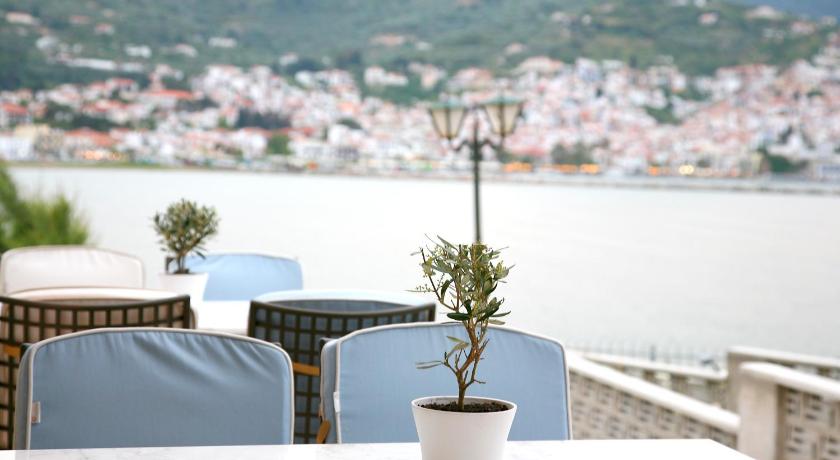 Skopelos Village Hotel