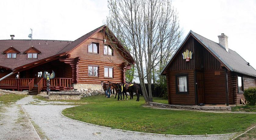 Zrub Benango — Hotel in Mengusovce