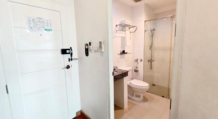 Image of Premium Deluxe 2 Twin City View with Balcony 13