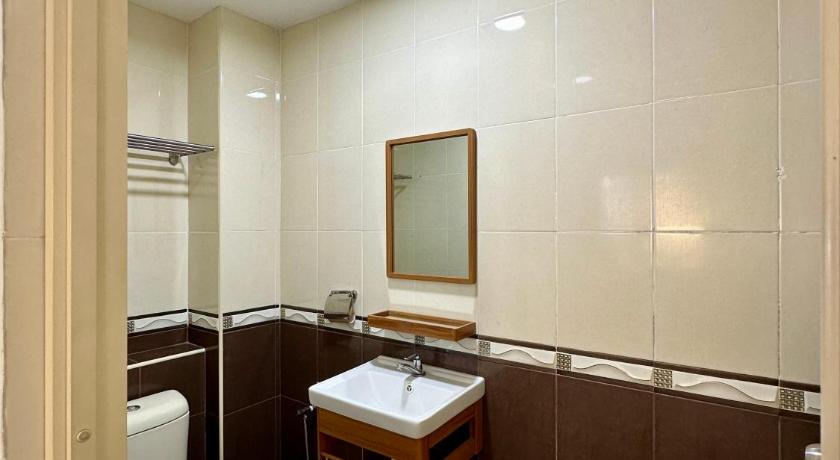 Image of Deluxe Queen Room 0