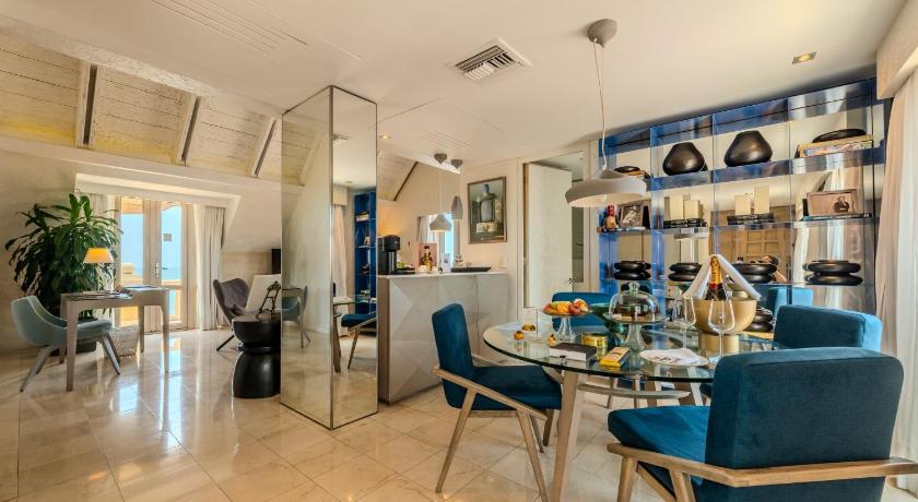 รูปของImperial Amaral King Suite with Terrace and Spa Bath - Ocean View 9