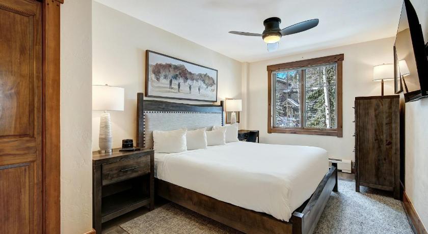 Image of 2 Bedroom Townhome  Bedding Guaranteed 8